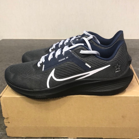 Nike Zoom Pegasus 40Cowboys Size 10.5